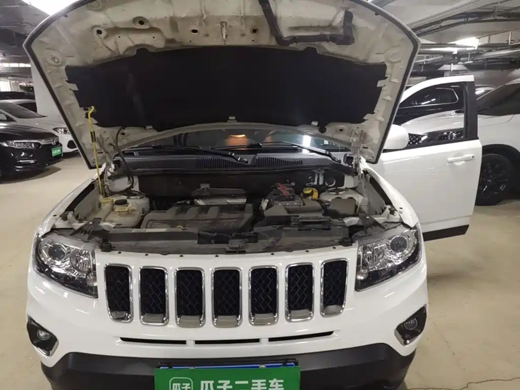 Jeep Compass (Import) 2015 2014 Facelift 2.4L 4WD Comfort Edition