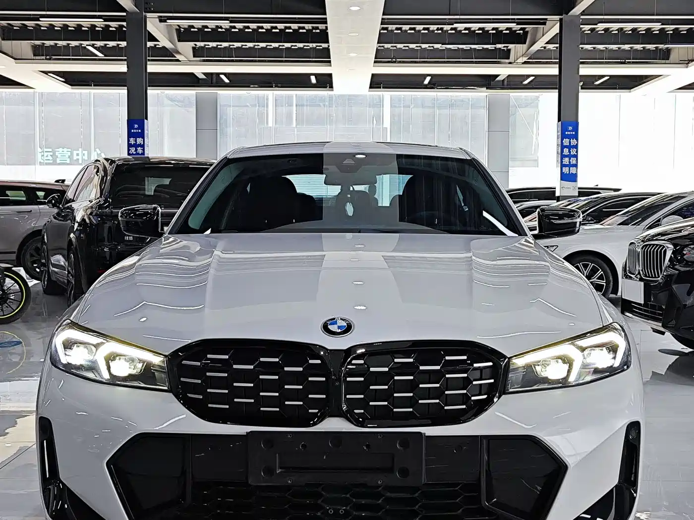 BMW 3 Series 2024 325Li M Sport Shadowline Package фото 2