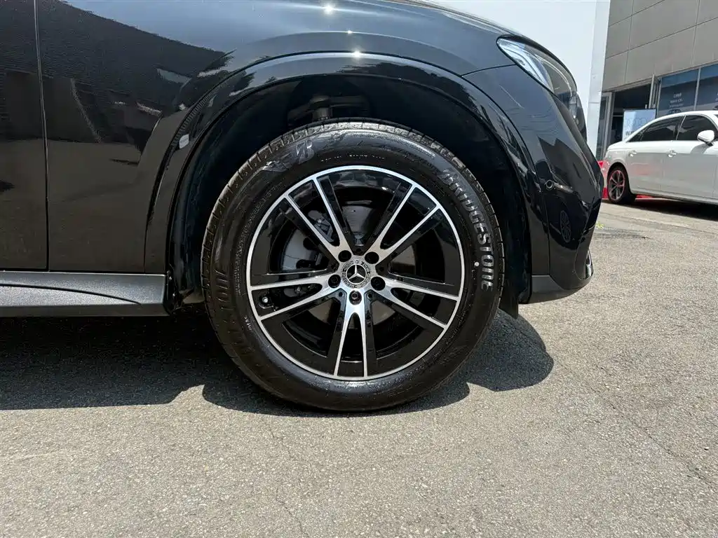 Mercedes-Benz GLC 2025 Facelift GLC 260 L 4MATIC Luxury фото 15