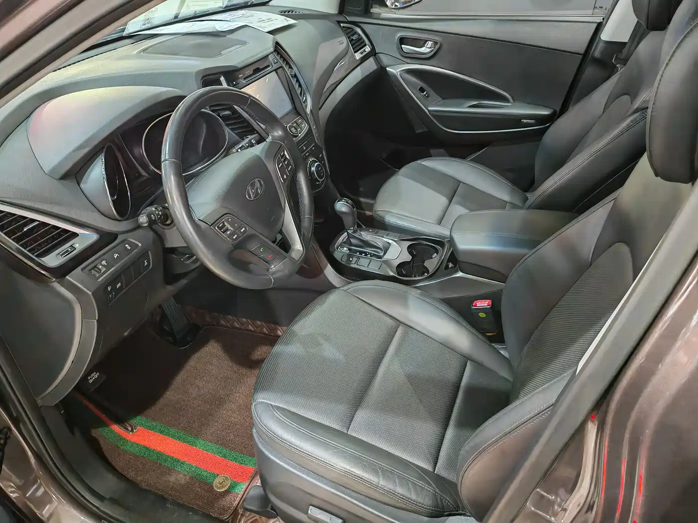 Hyundai Santa Fe (Import) 2013 3.0L 4WD Comfort Navigation Edition 7-Seater Euro V фото 11