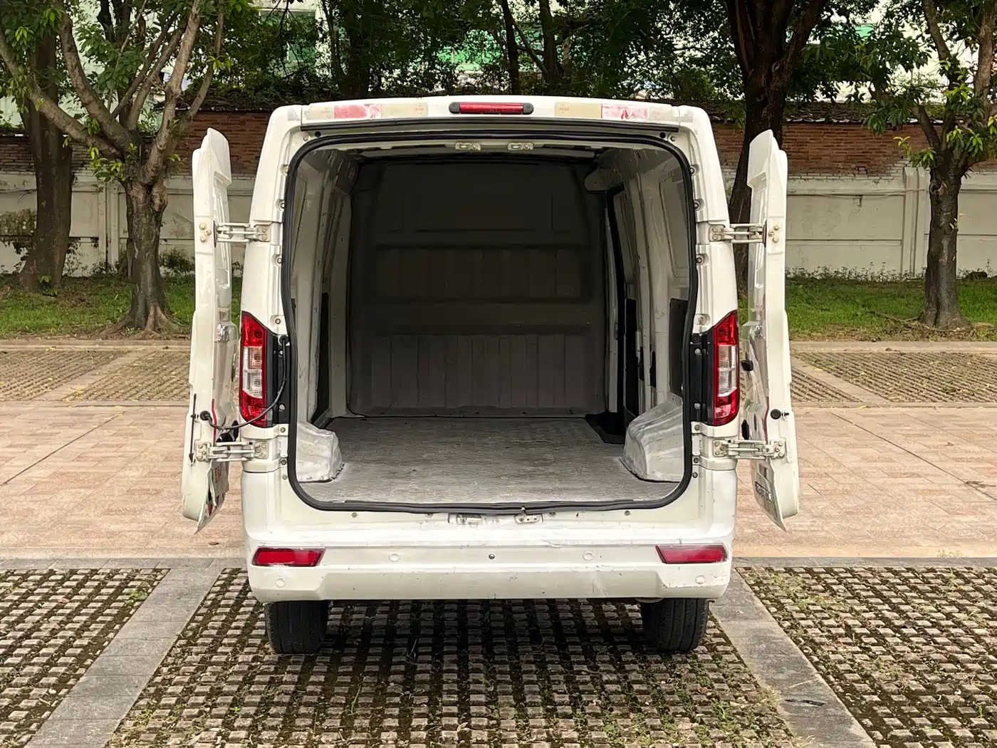 Dongfeng Yufeng EM27 2024 2024 EM27L CATL 41.86kWh