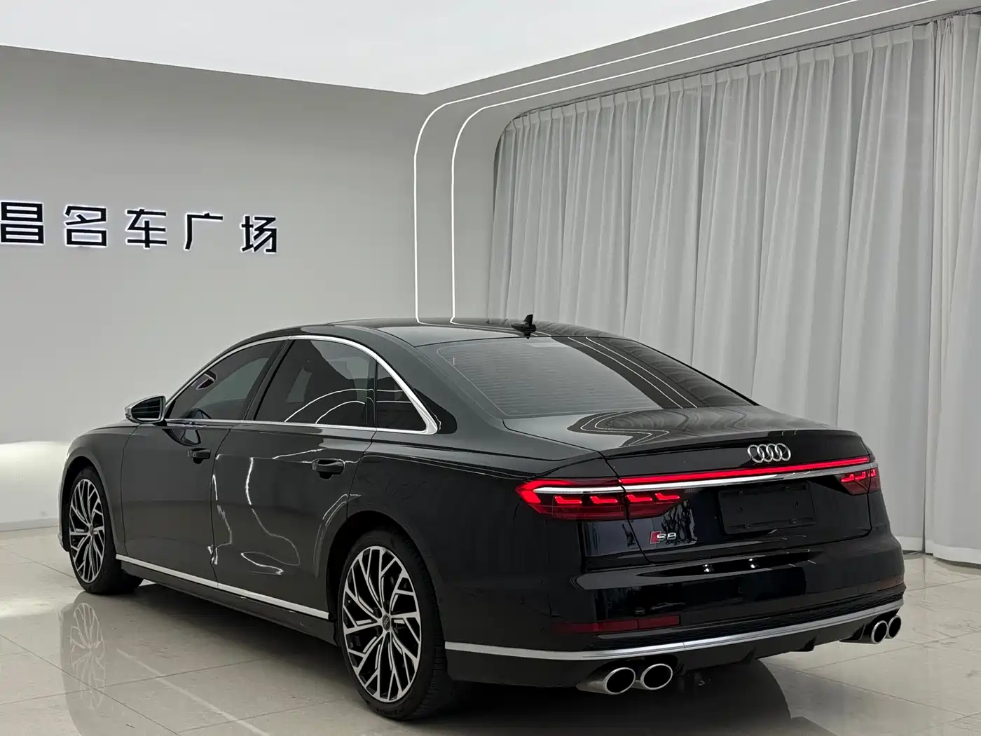 Audi S8 2021 S8L 4.0TFSI quattro фото 7