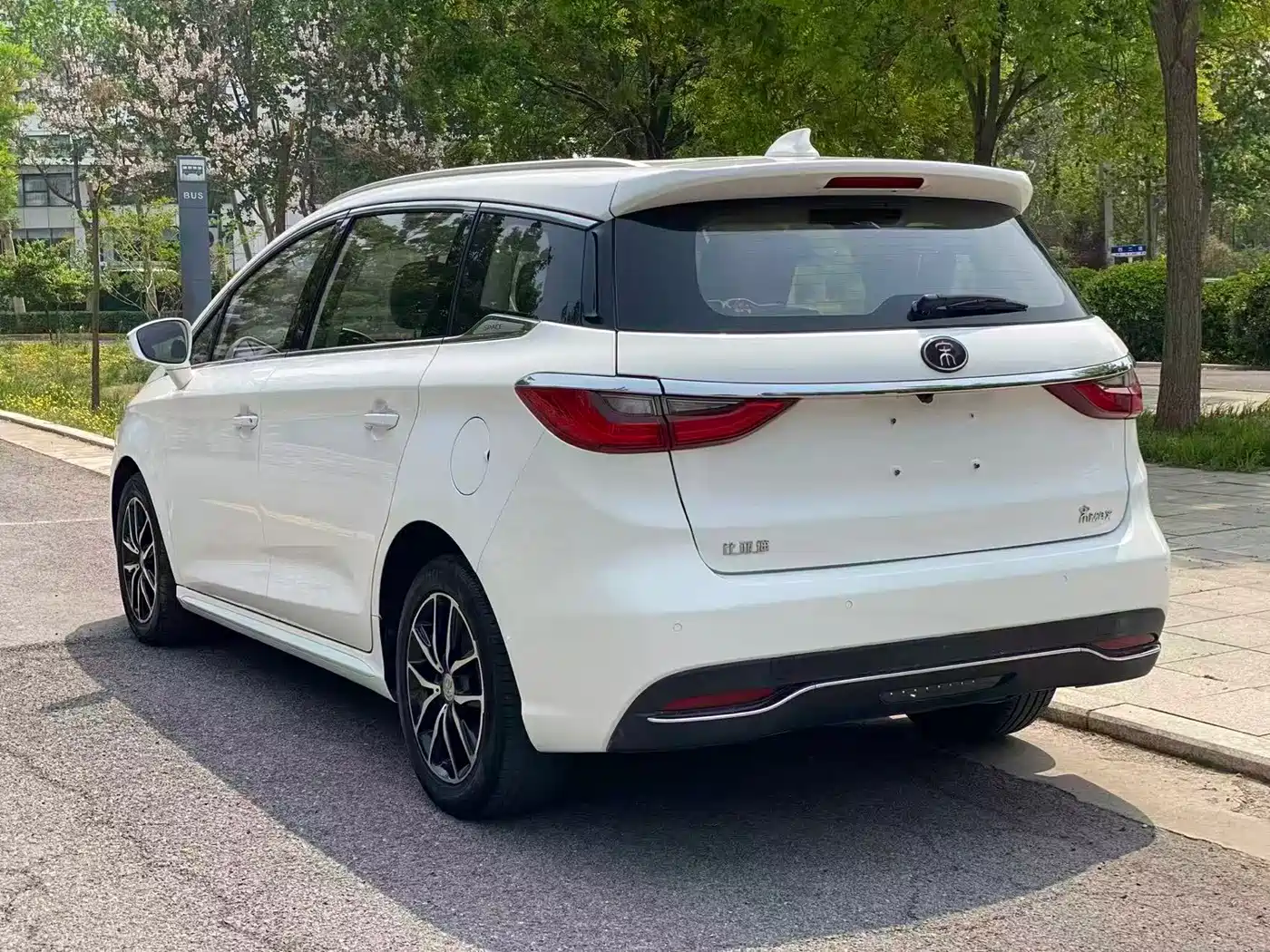 BYD Song MAX 2017 1.5T Auto Smart Elite 7-Seater фото 7