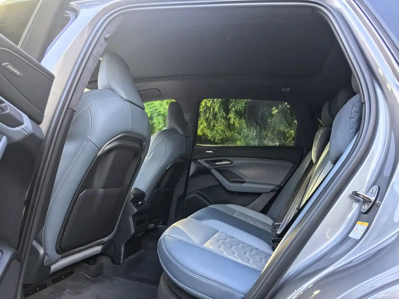 Audi Q6L e-tron 2025 Model Pioneer Edition фото 5