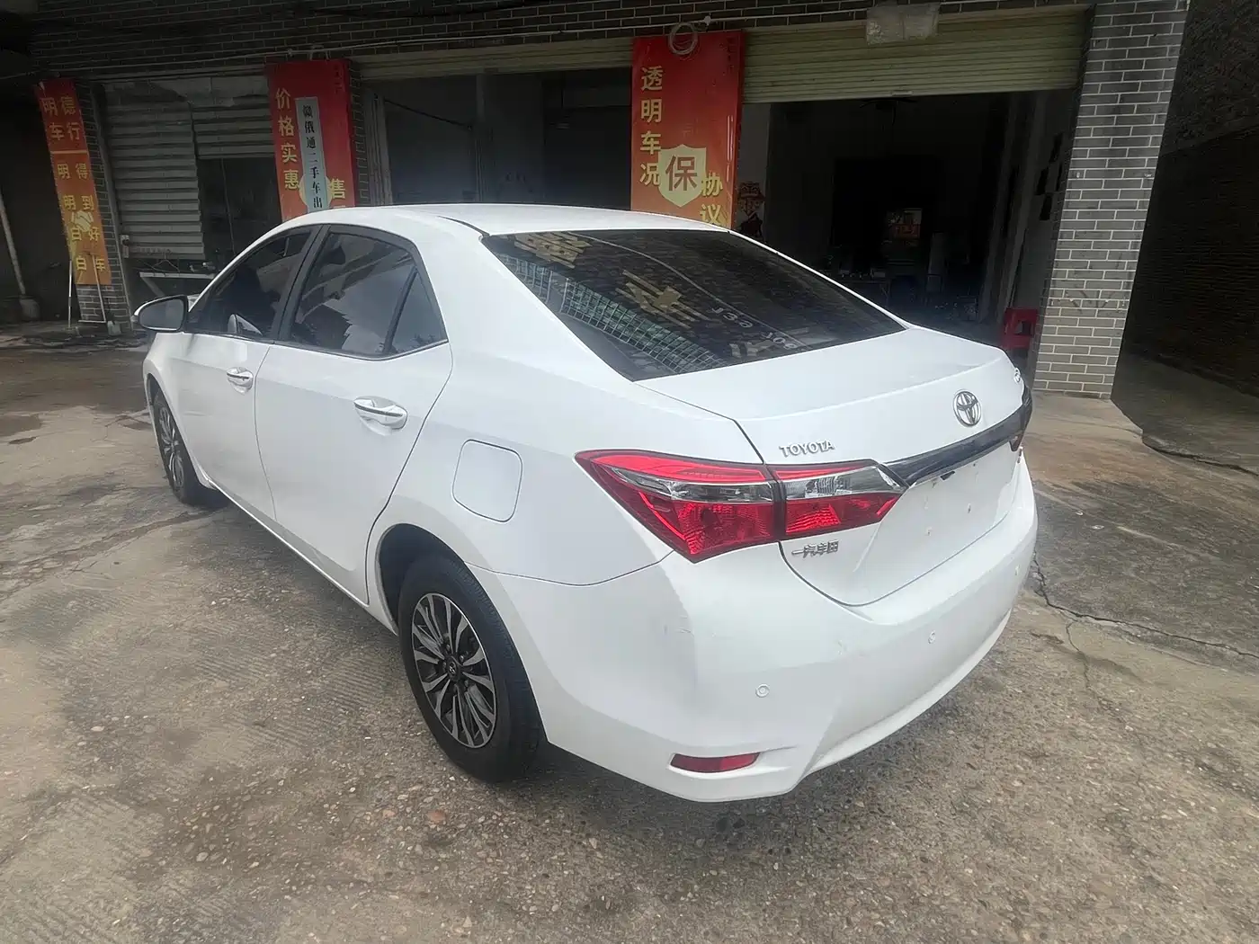 Toyota Corolla 2017 Facelift 1.2T S-CVT GL фото 5