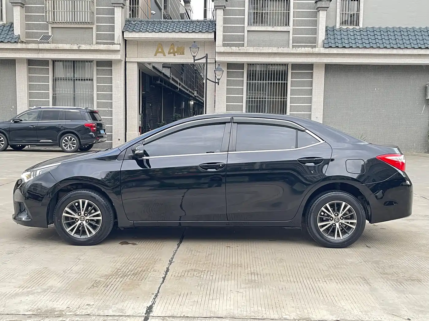 Toyota Levin 2014 1.6G CVT Elite Edition фото 4