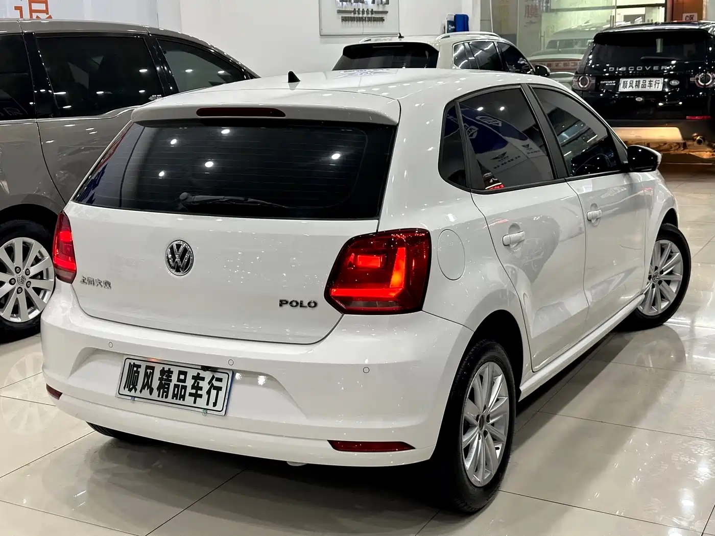 Volkswagen Polo 2014 1.4L Automatic Comfort Edition фото 20
