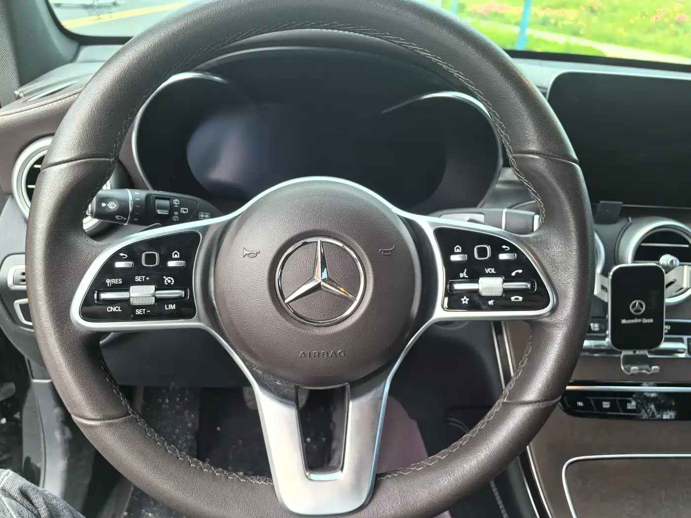 Mercedes-Benz GLC 2021 GLC 300 L 4MATIC Sporty фото 26