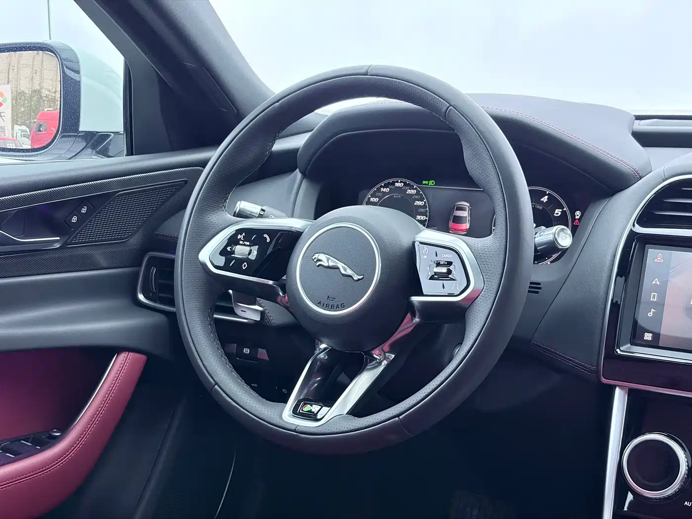 Jaguar XEL 2021 2.0T 250PS R-DYNAMIC S Progressive Sport Edition фото 14