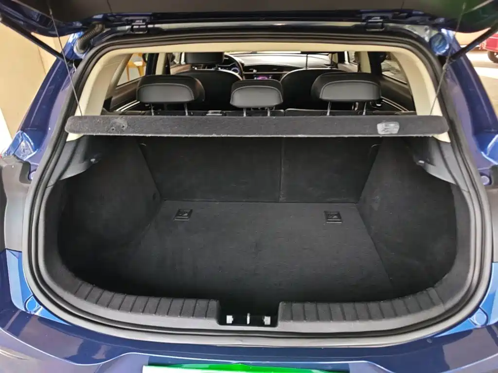 Фото 19 - Geely Emgrand GS