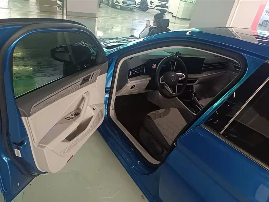 Volkswagen Sagitar 2023 280TSI DSG Surpass Plus Edition фото 16