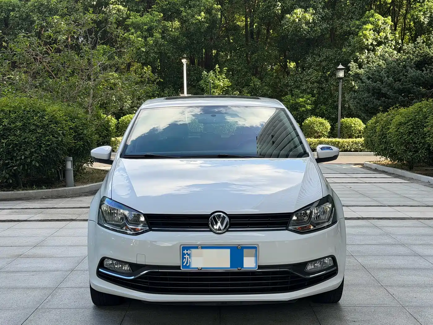 Фото 1 - Volkswagen Polo
