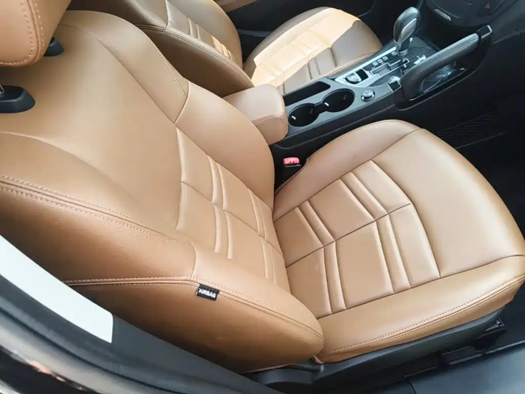 Dongfeng Fengdu MX5 2017 2016 2.0L Automatic Flagship Edition