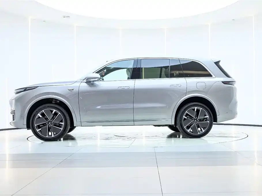 Li Auto IDEAL L8
