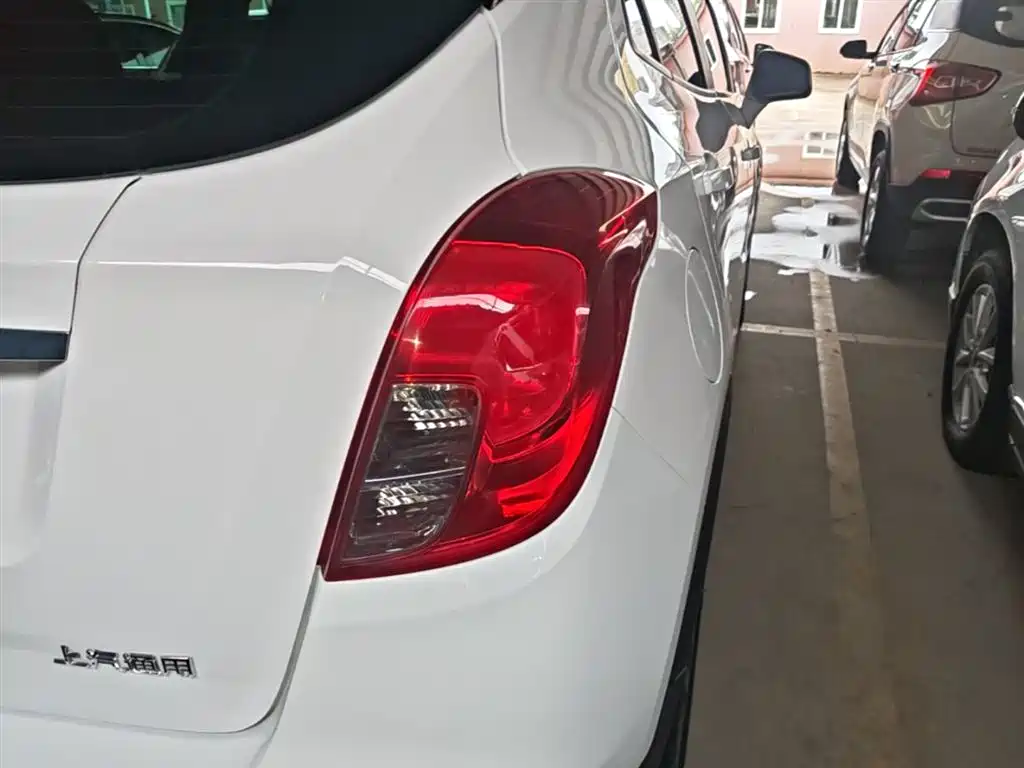 Buick Encore 2018 18T Automatic 2WD Urban Leading фото 8
