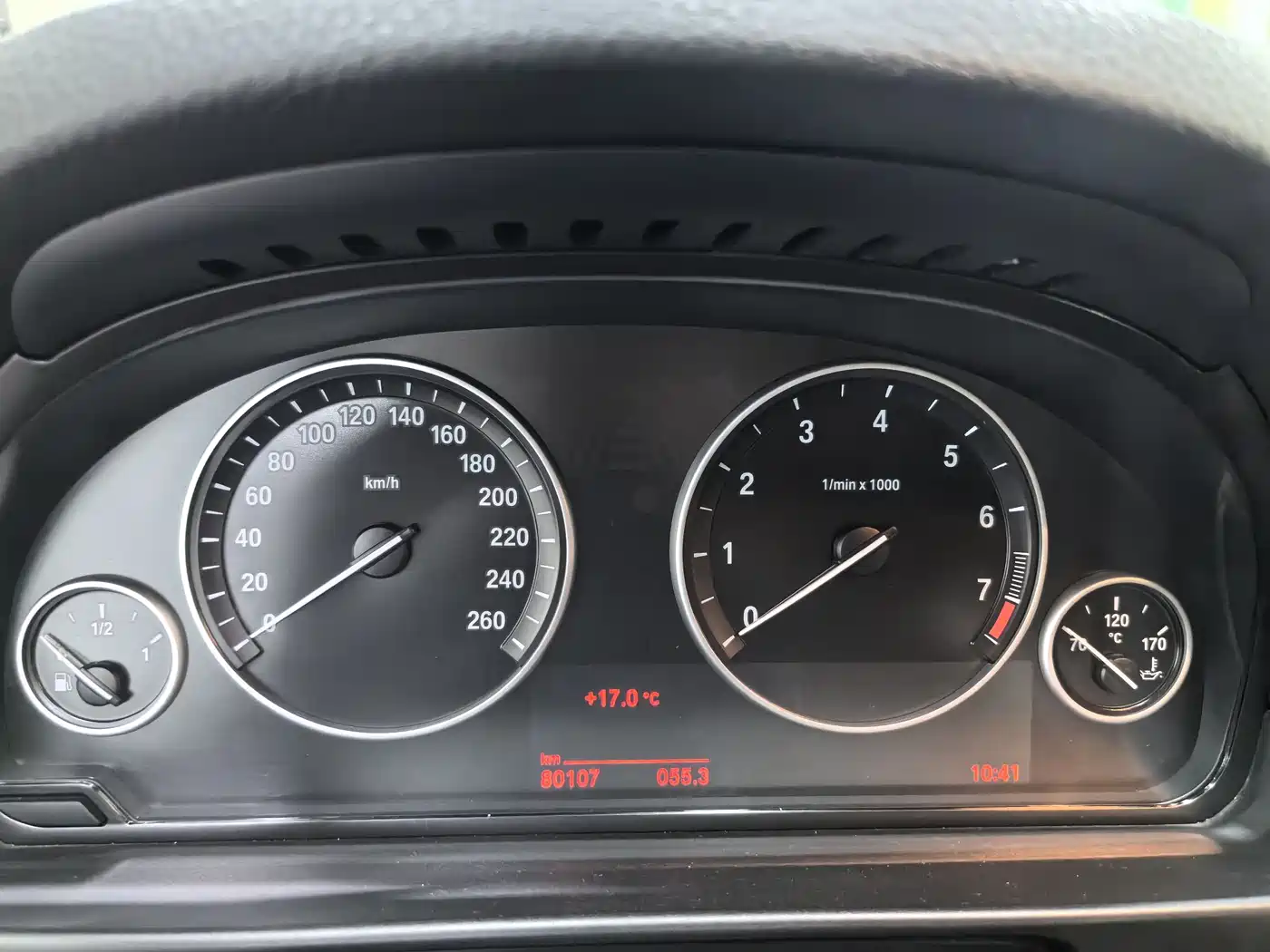 BMW 5 Series (Import) 2015 520i Elegance фото 10