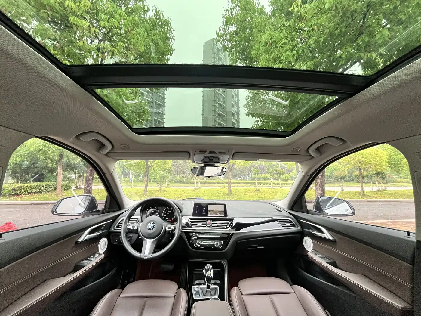BMW 1-SERIES
