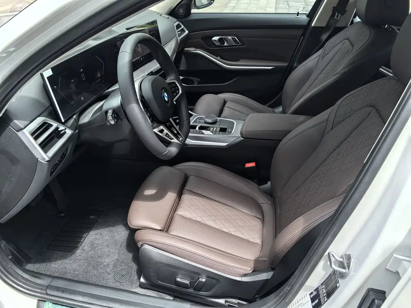 BMW 3 Series 2026 2026 330Li M Sport Shadowline Package