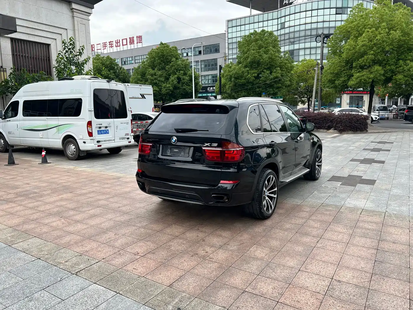 BMW X5 (Import) 2011 xDrive35i Luxury Edition фото 17