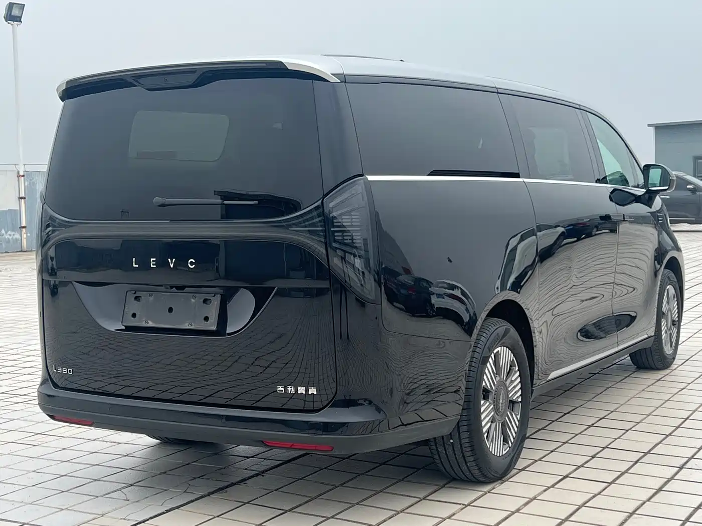 GEELY GALAXY WING TRUE L380