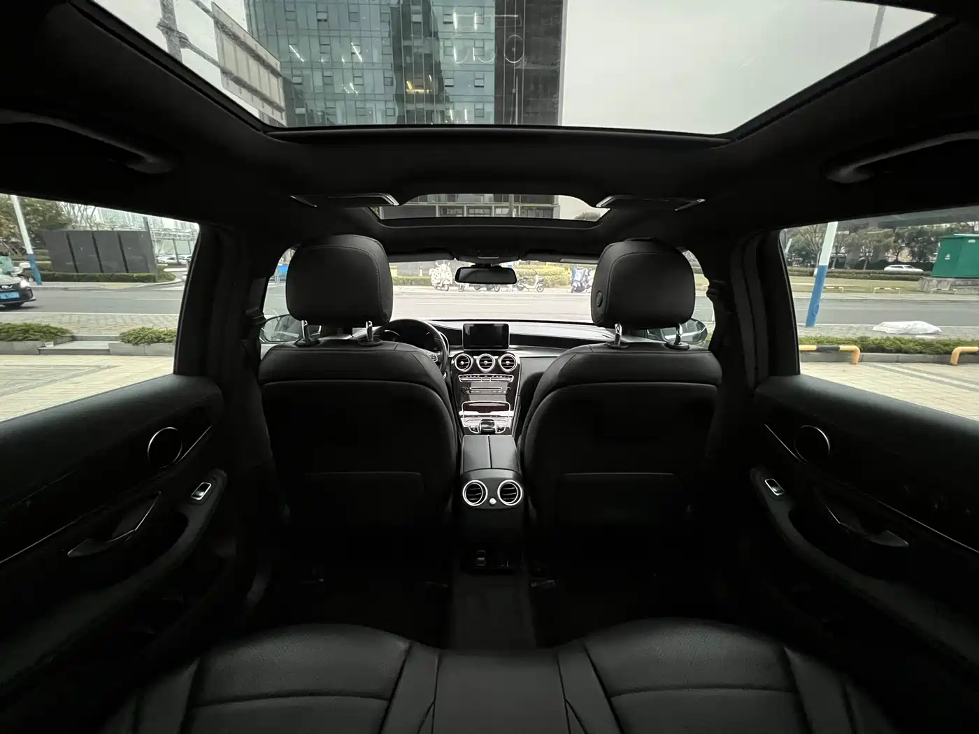 Mercedes-Benz GLC 2019 GLC 260 L 4MATIC Dynamic фото 10