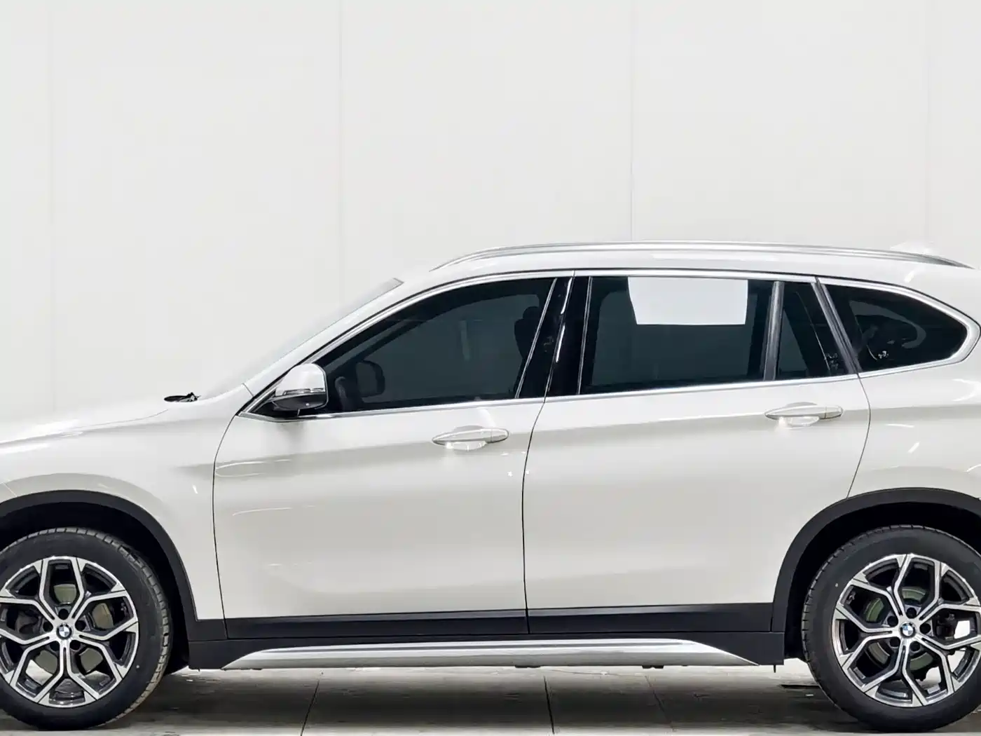 BMW X1 2022 sDrive20Li Fashion фото 7