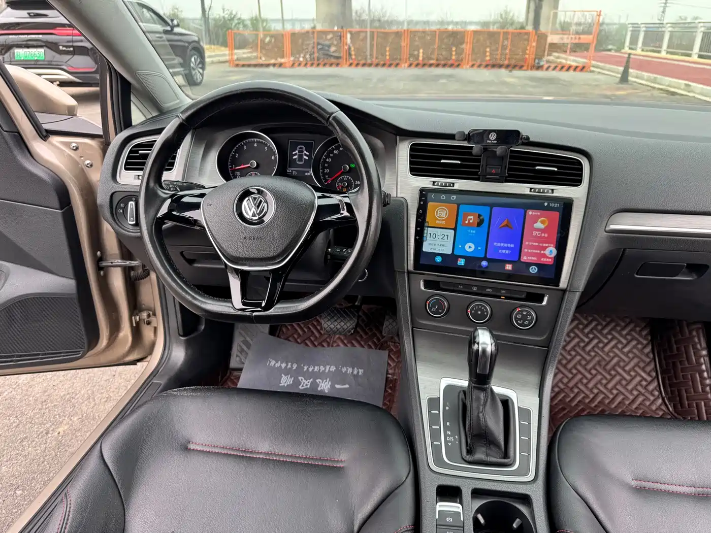 Volkswagen Golf 2016 1.6L Automatic Comfort фото 22