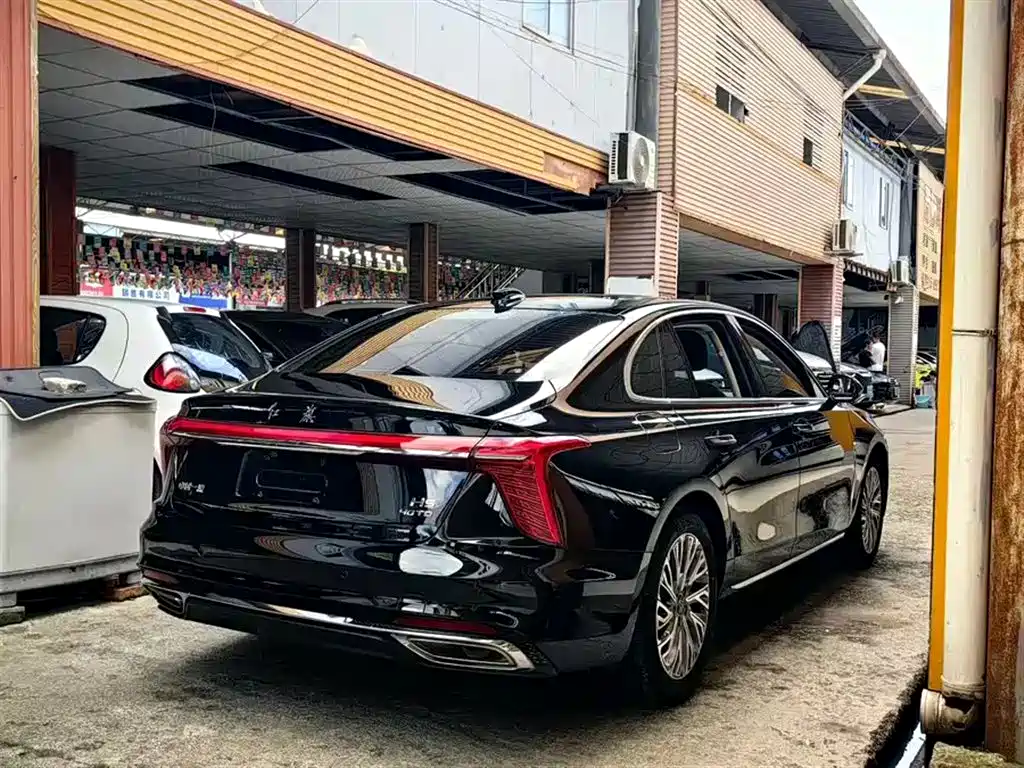 Hongqi H5 2023 2.0T Auto Smart Connect Flag Comfort фото 7