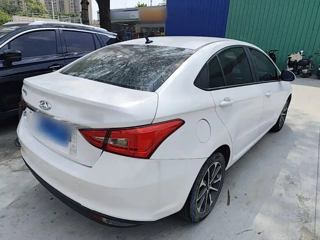 Photo 7 - Chery Arrizo 5