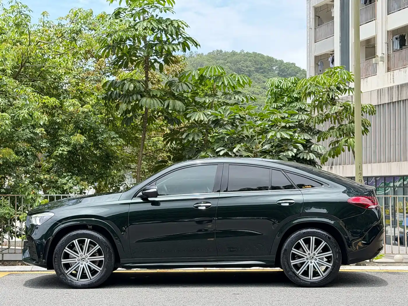 Mercedes-Benz GLE Coupe 2020 GLE 350 4MATIC Coupe SUV Luxury фото 4