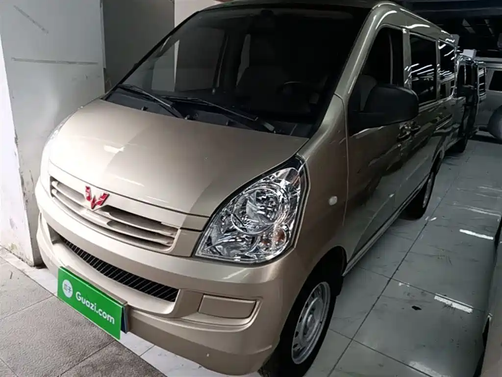 Wuling Motors Wuling Rongguang S 2023 1.5L Base 5/7 Seater