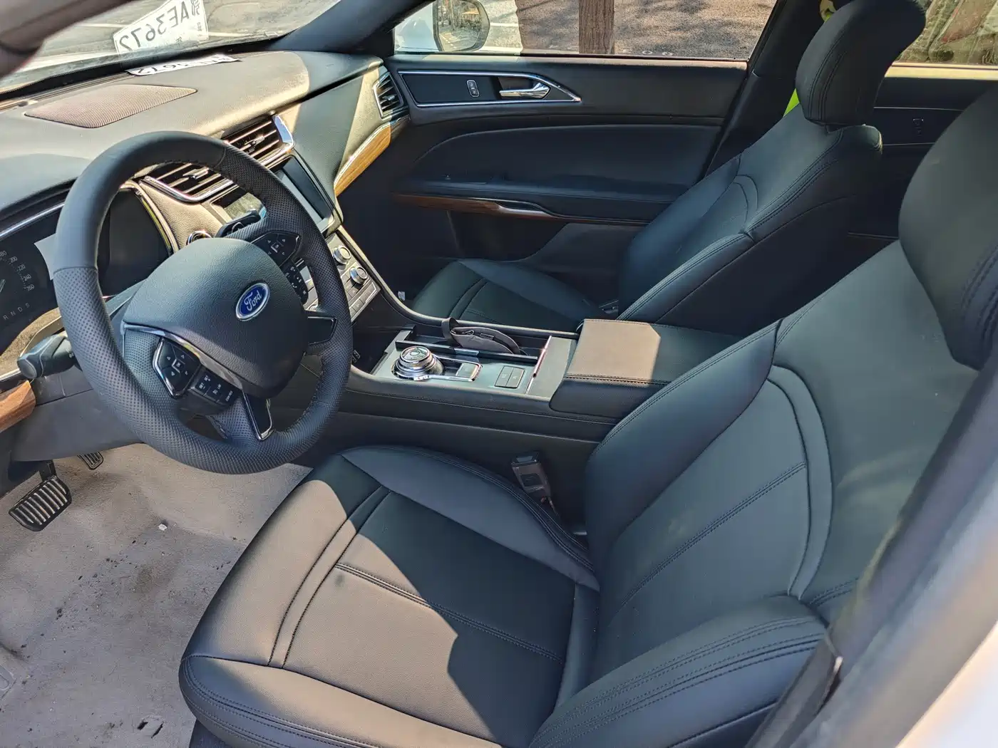Фото 5 - Ford Taurus