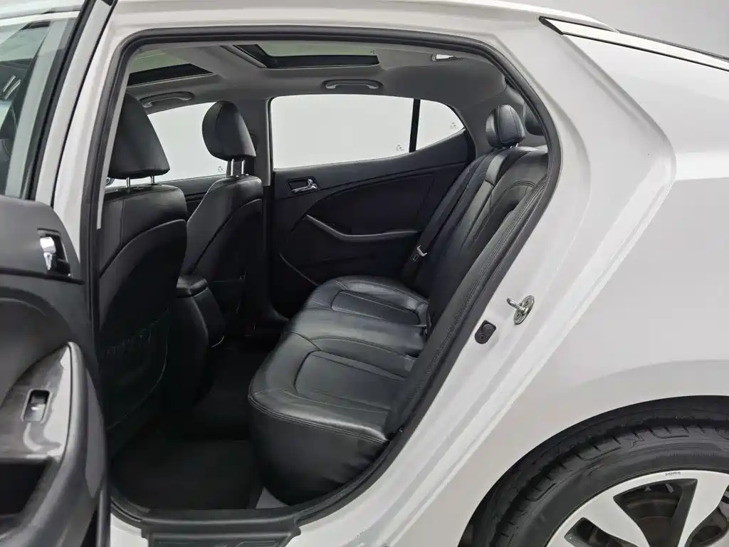 Kia K5 2013 2012 2.0L Automatic DLX
