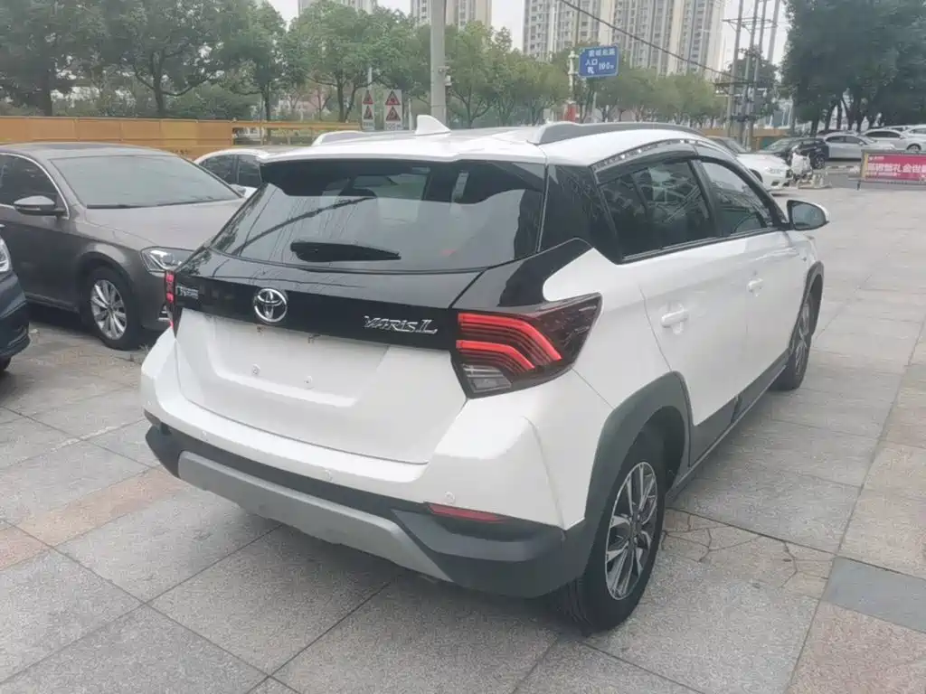 صورة 7 - Toyota YARiS L Zhi Xuan