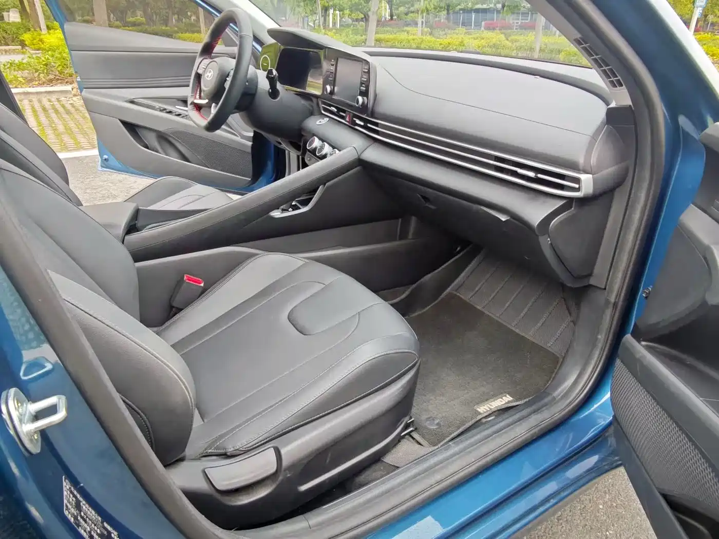 Hyundai Elantra 2023 1.5L CVT GLX Elite Edition фото 7