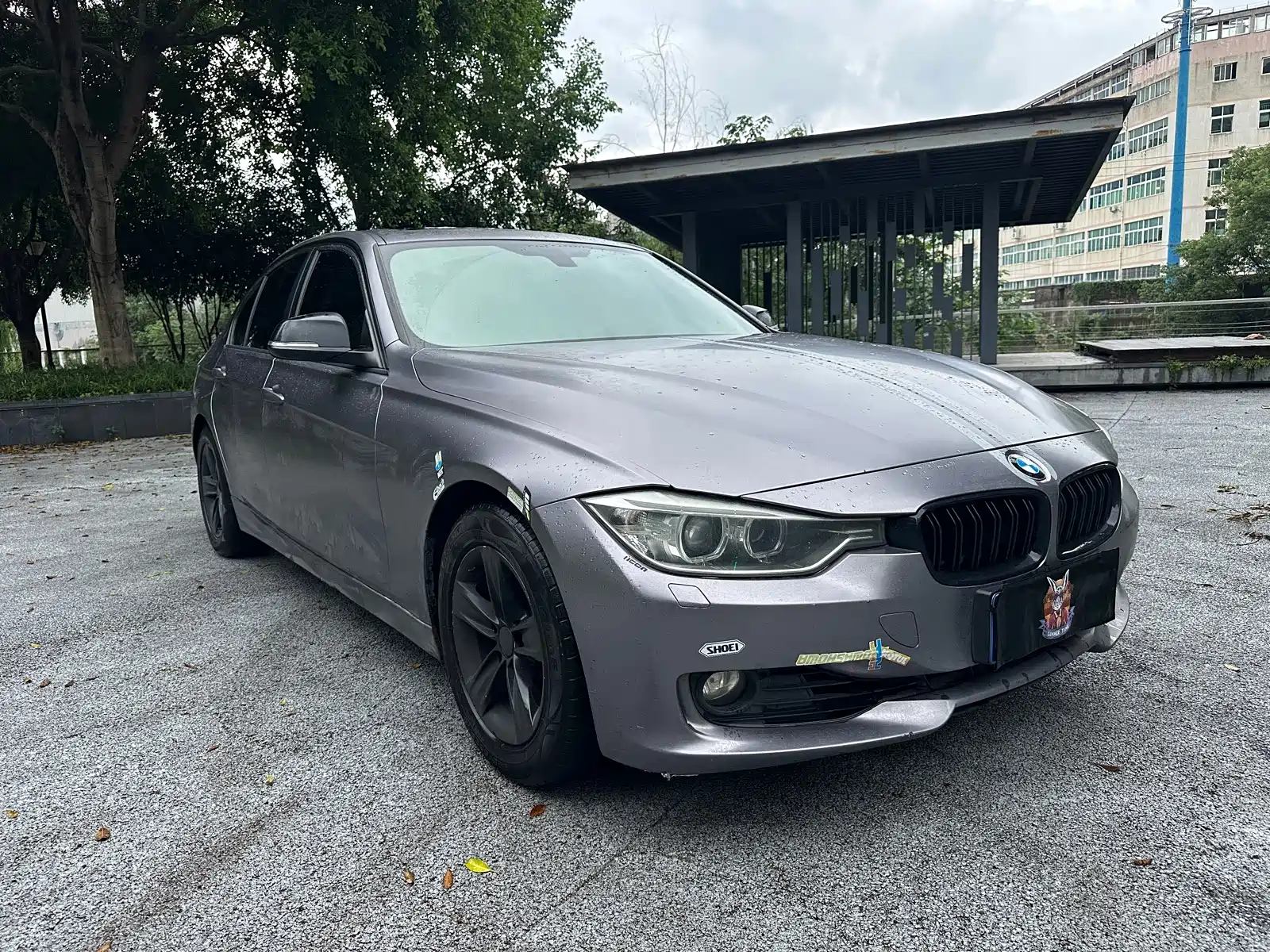 Photo 2 - BMW 3 Series (Import)