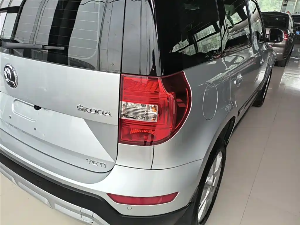 Škoda Yeti 2014 1.4TSI DSG Explorer фото 8
