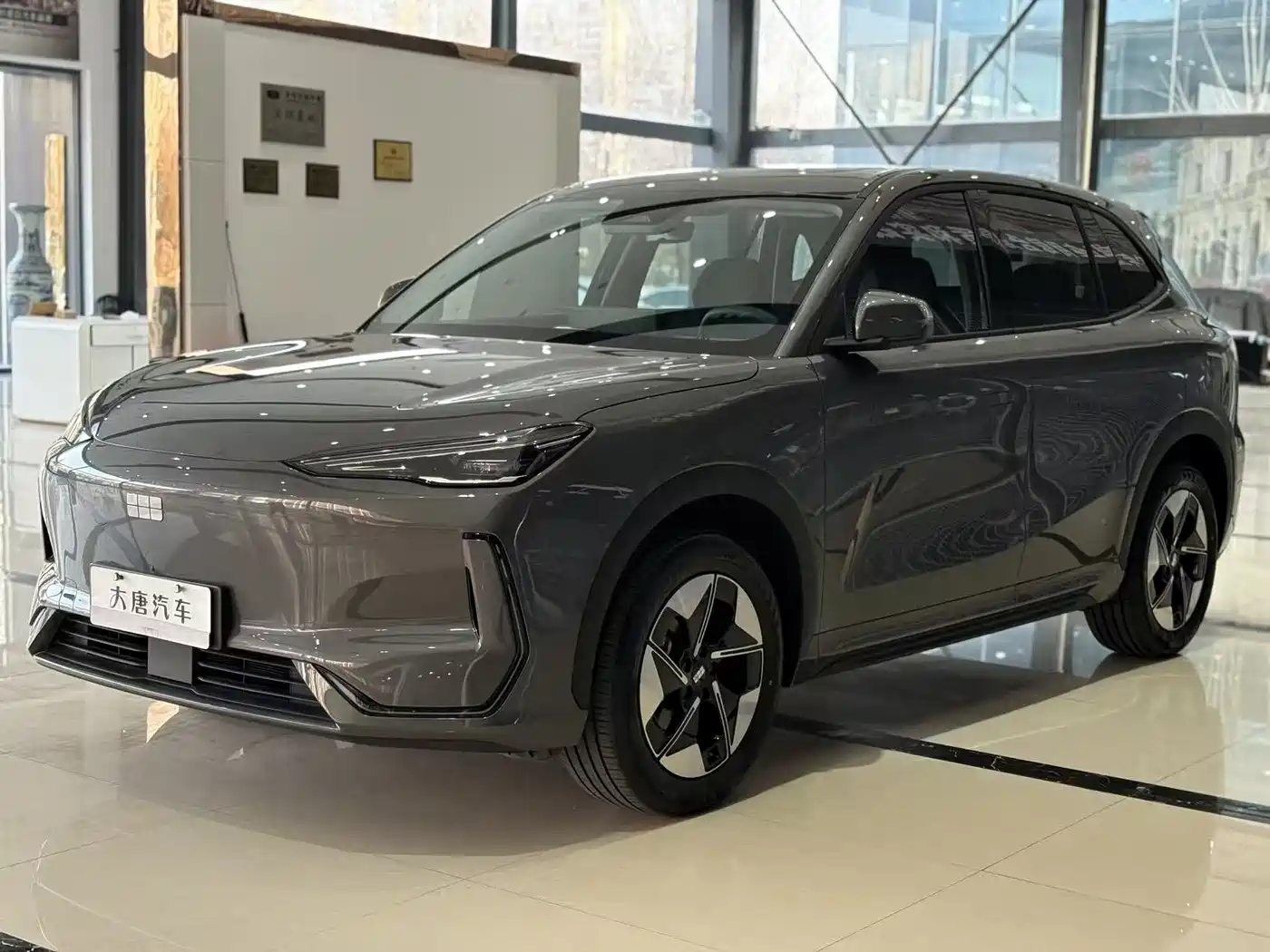 GEELY GALAXY GALAXY E5