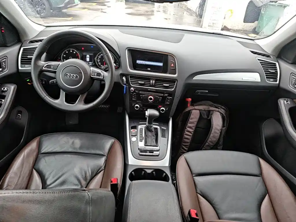 Audi Q5 2018 2017 Plus 40 TFSI Technology