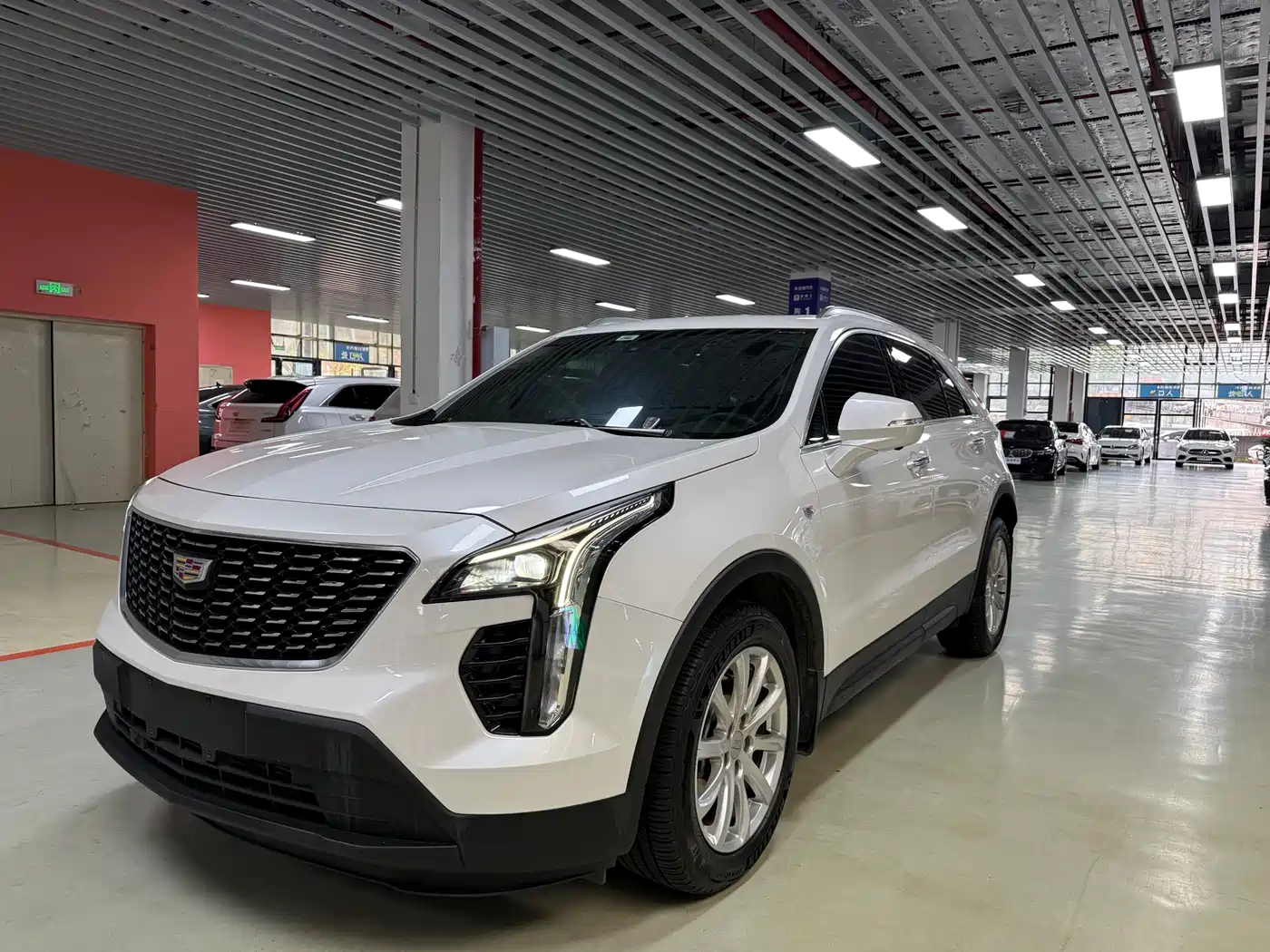 CADILLAC XT4