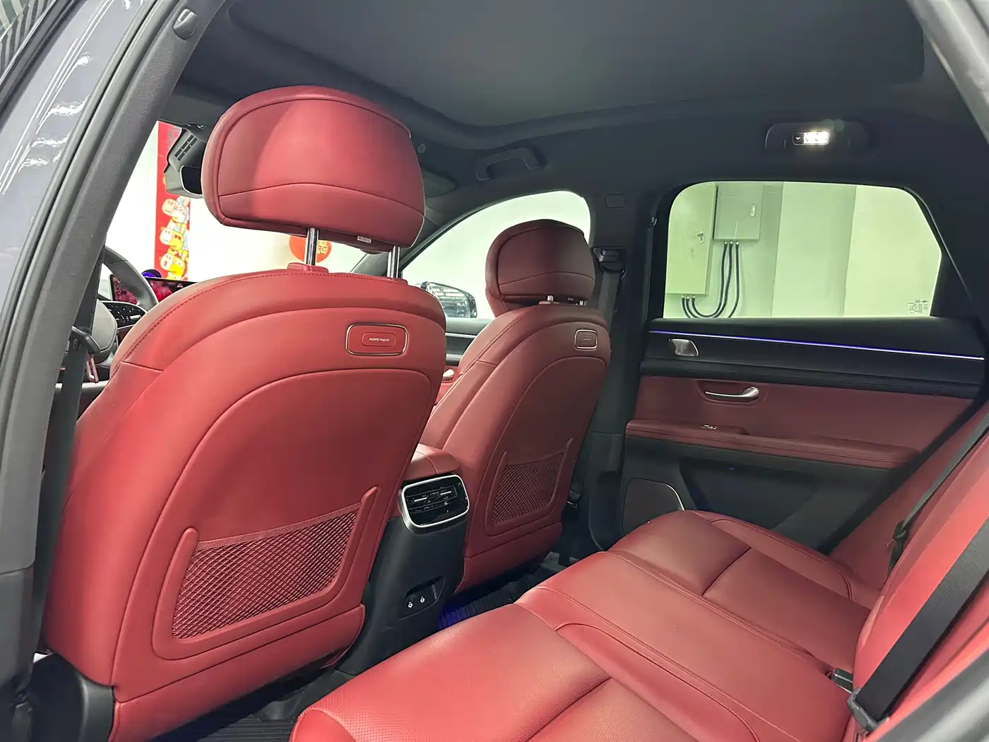 AITO Wenjie AITO M5 2024 Extended Range Max RS AWD Advanced Smart Driving Edition фото 26