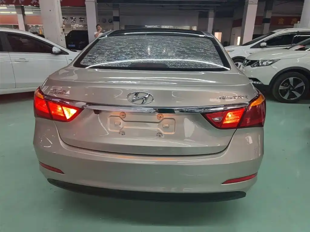 Hyundai Mistra 2014 1.8L Auto Smart GLS фото 6
