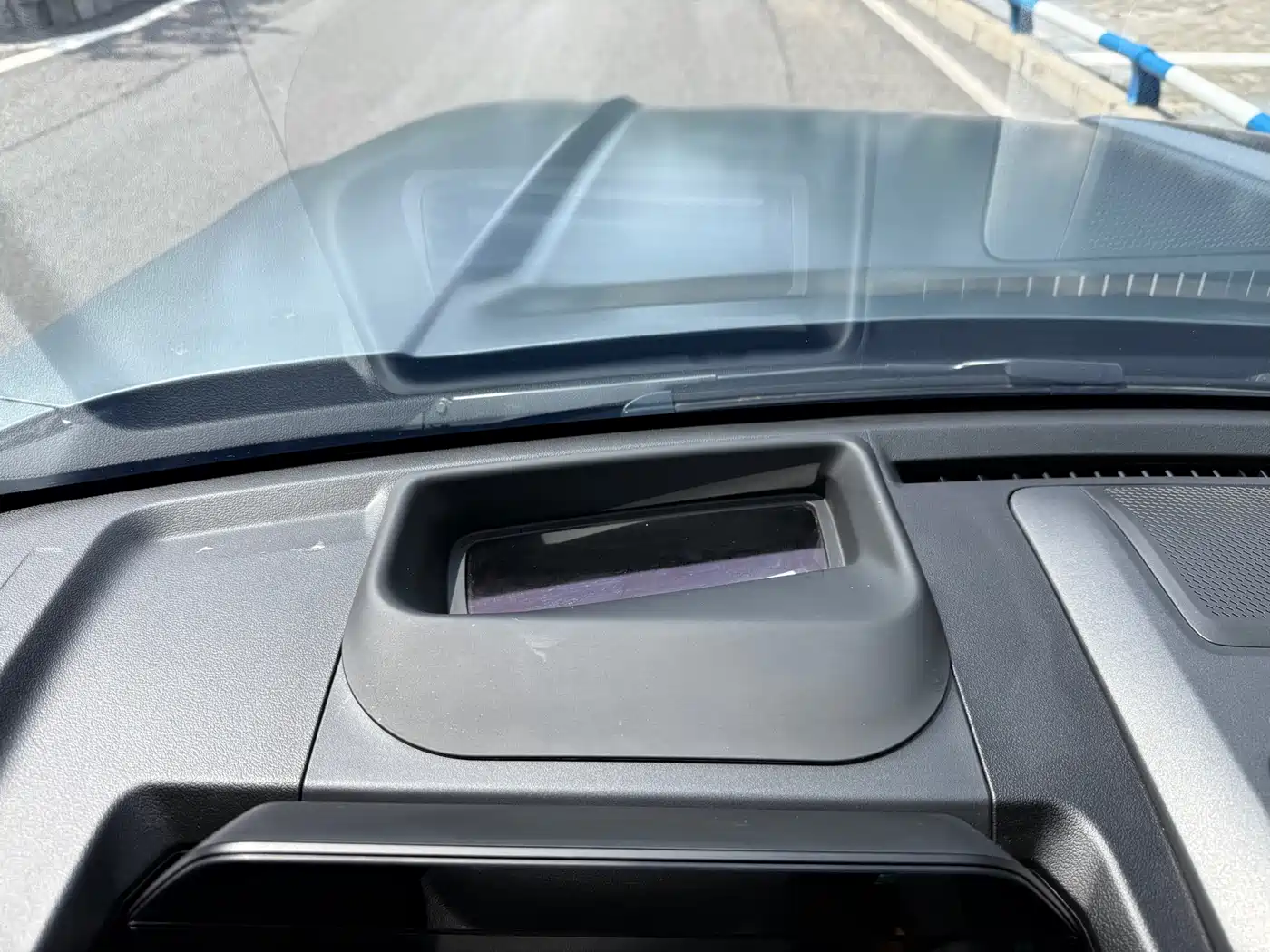 Haval Meng Long NEV 2024 Hi4 145 Cross-country Edition фото 17