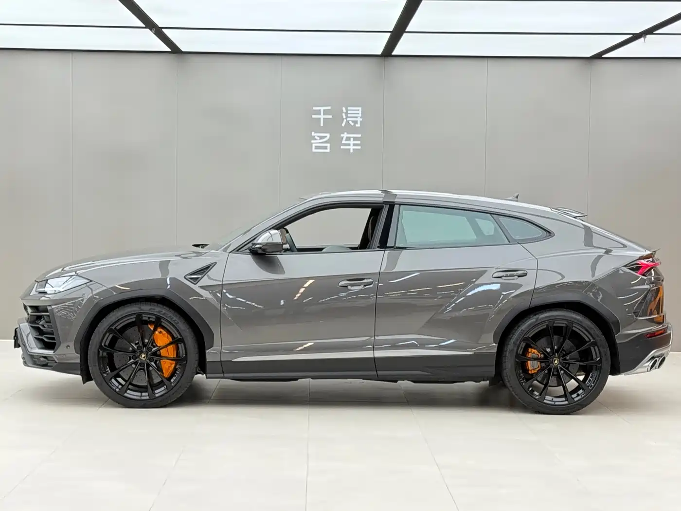 Lamborghini Urus 2021 4.0T V8 фото 3