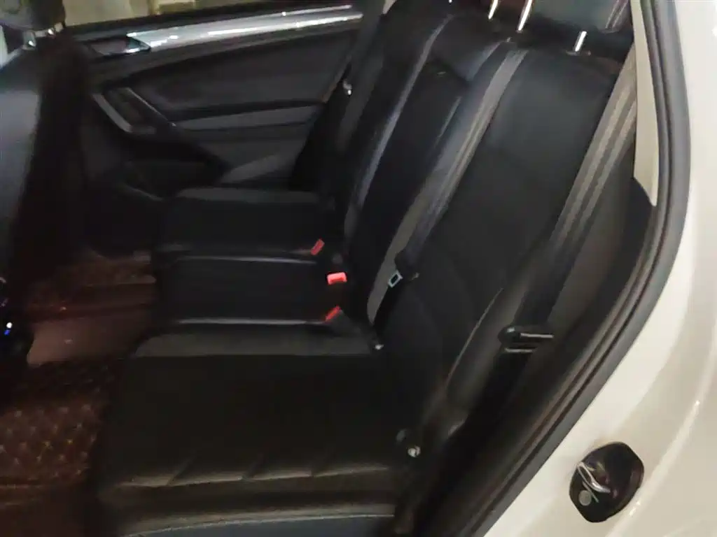 Volkswagen Tiguan L 2021 330TSI Automatic 2WD R-Line Premium фото 17