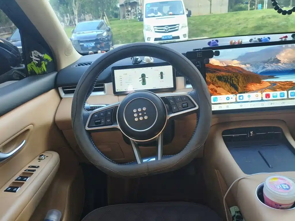Landian E5 PLUS 2025 2025 Model 165km Long Range PLUS 7-seater
