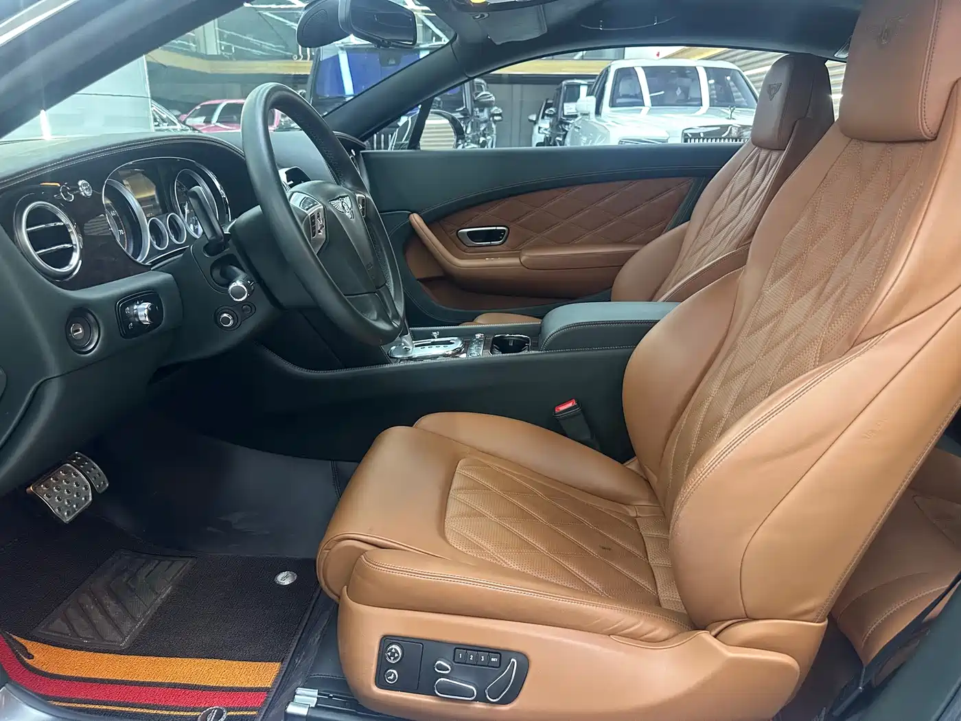 Bentley Continental 2014 4.0T GT V8 S Standard фото 5