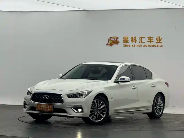 INFINITI Q50L