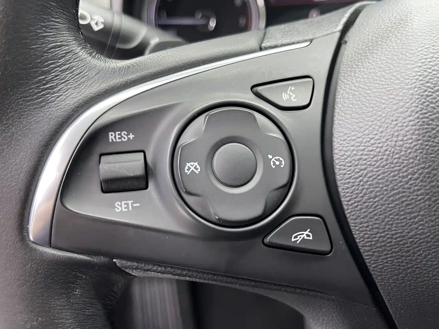 Buick LaCrosse 2021 652T Luxury Edition фото 7