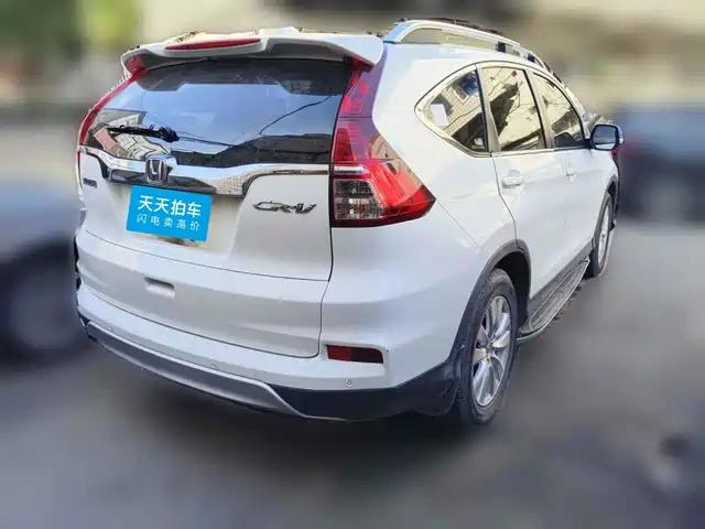 Honda CR-V 2016 2.0L 2WD Urban — фото 2